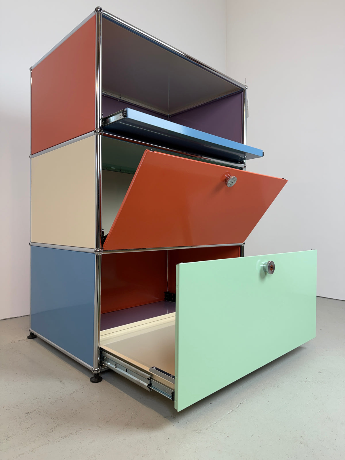USM Regal upcycled #2001
