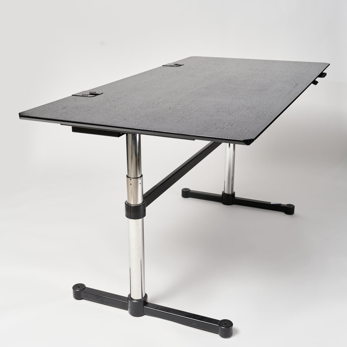 Höhenverstellbarer USM Kitos E Plus Tisch #5030