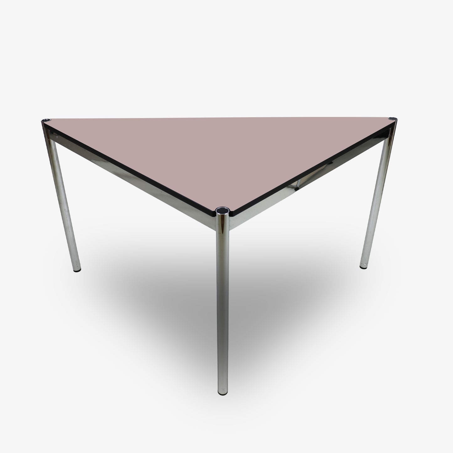 USM Haller Dreieckstisch 100x100 Upcycled