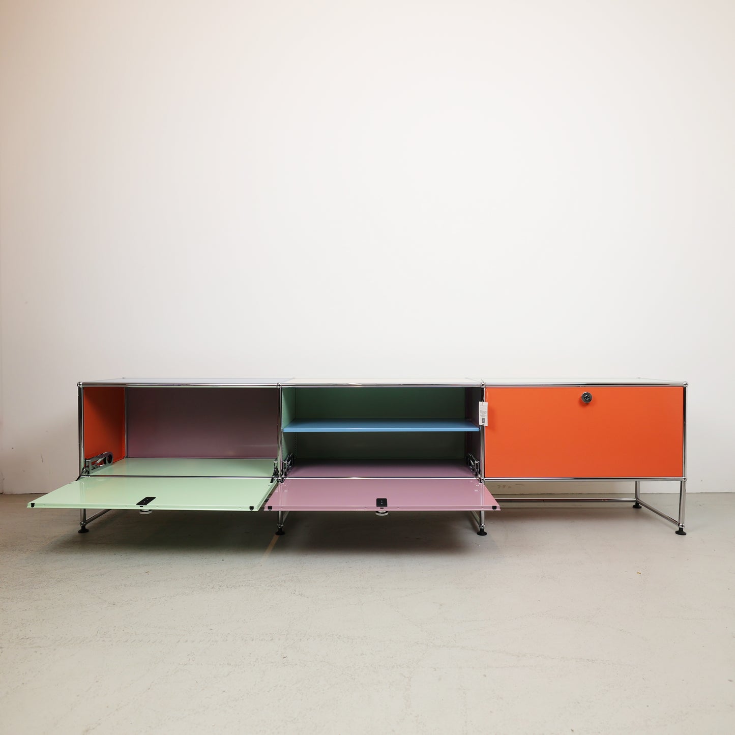 USM Lowboard upcycled #1102