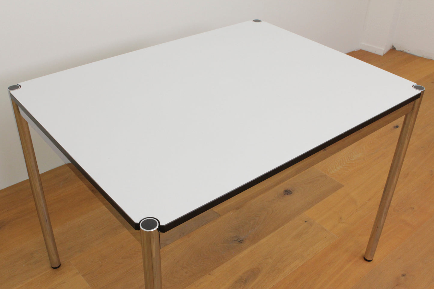 USM Haller Tisch 100x75cm #1026