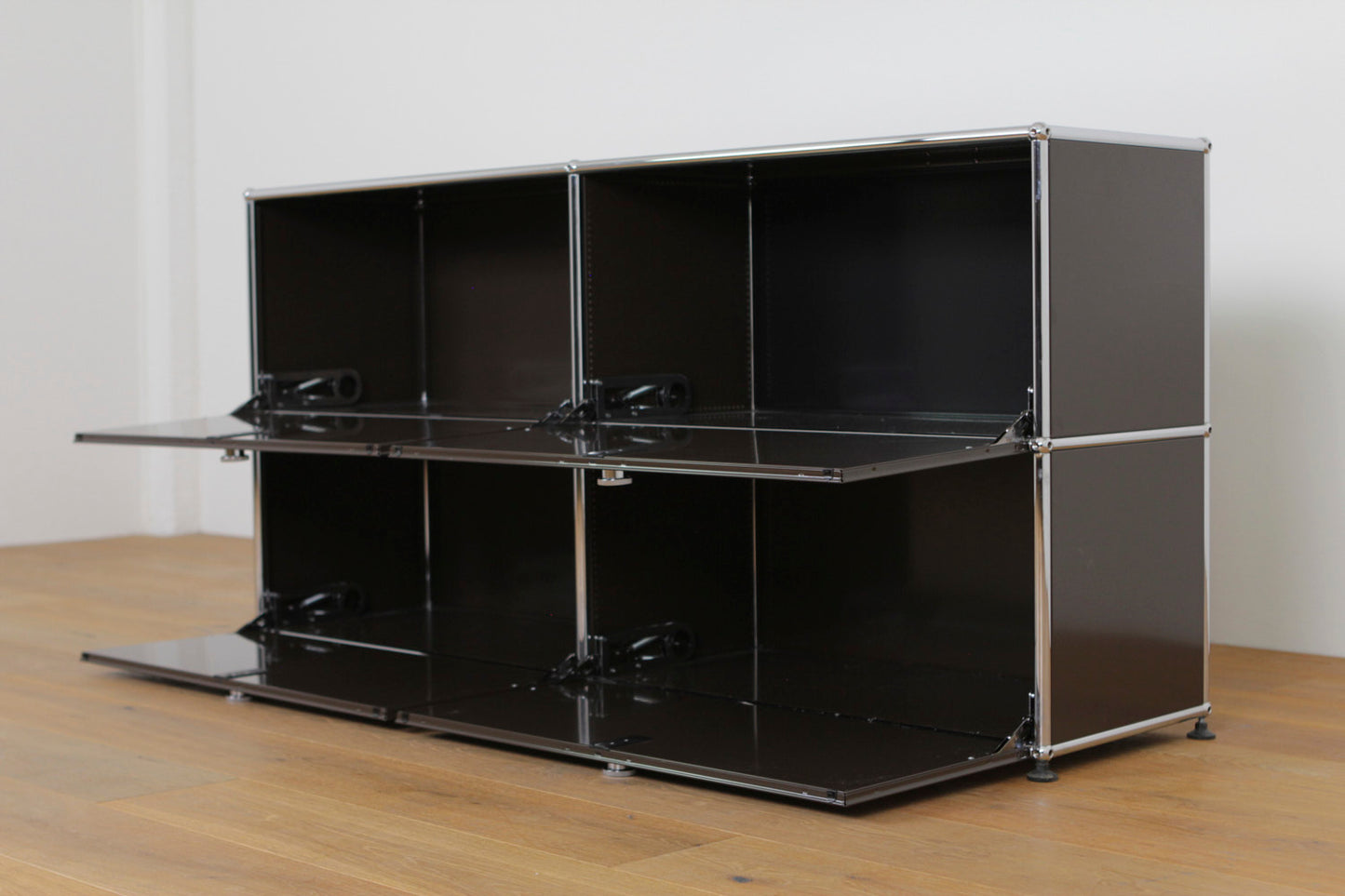 USM Sideboard Braun #1166