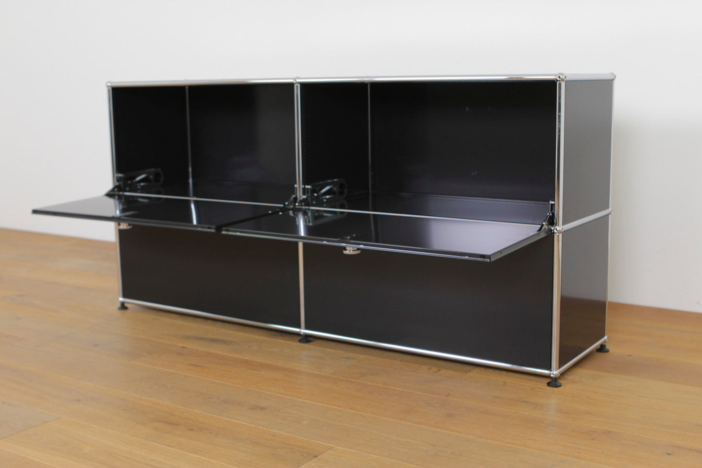 USM Sideboard used #1001